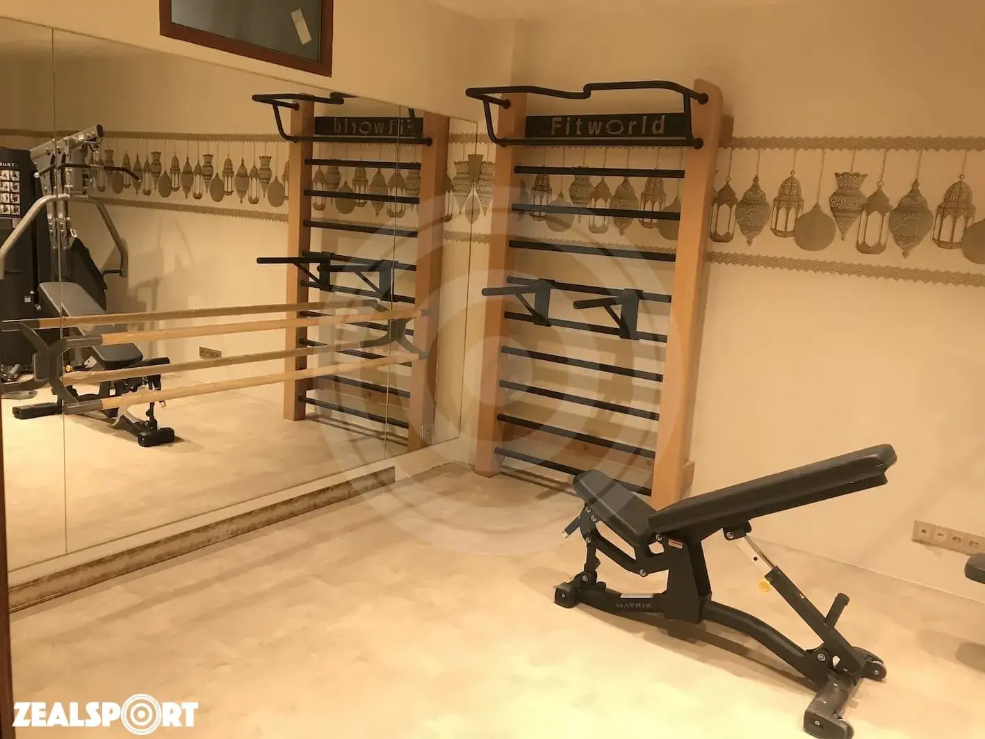 СПОРТЗАЛ В ЧАСТНОМ ДОМЕ 26м²