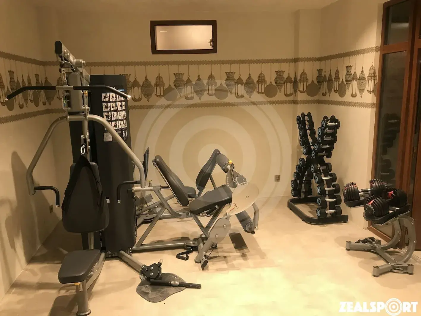 СПОРТЗАЛ В ЧАСТНОМ ДОМЕ 26м²