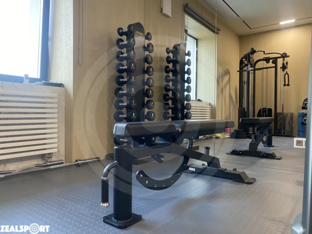 Многопозиционная регулируемая скамья Smith Strength SR008 в домашнем спортзале