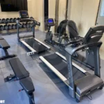 Беговая дорожка Matrix Fitness T70XR в домашнем спортзале