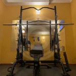 Силовая рама в домашнес спортзале 23 кв.м